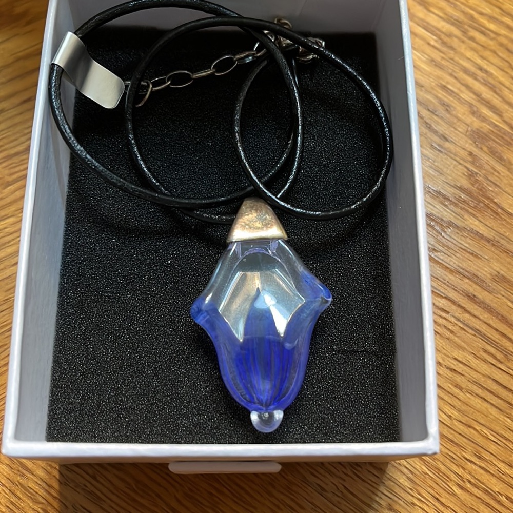 Mats Jonasson Blue Tulip Necklace - Picture 7 of 7